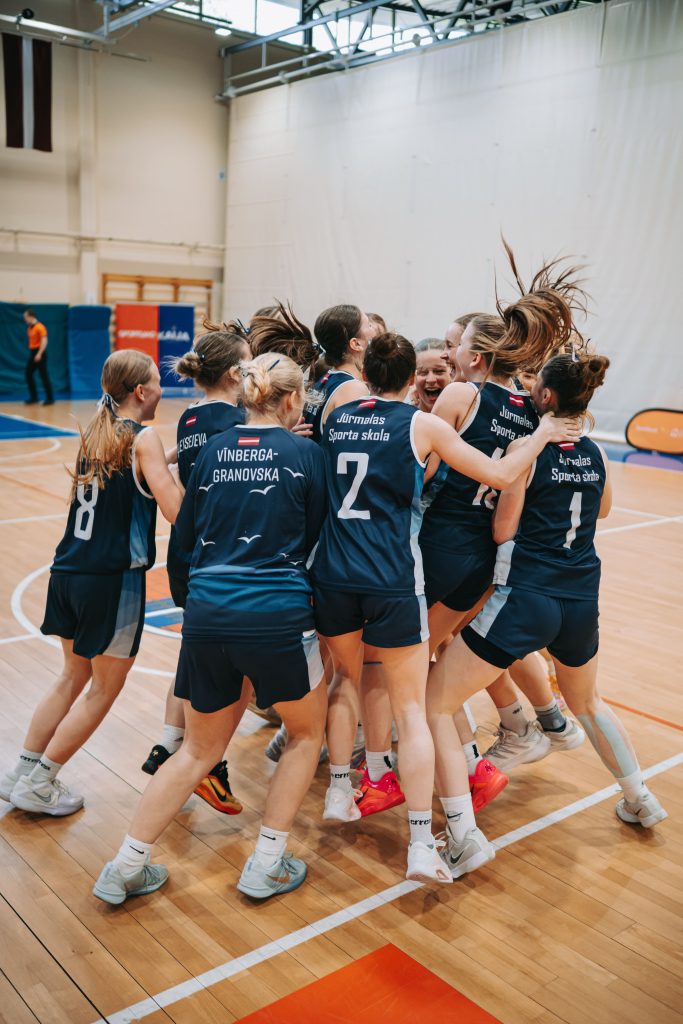Bronza meitenēm basketbolā U16
