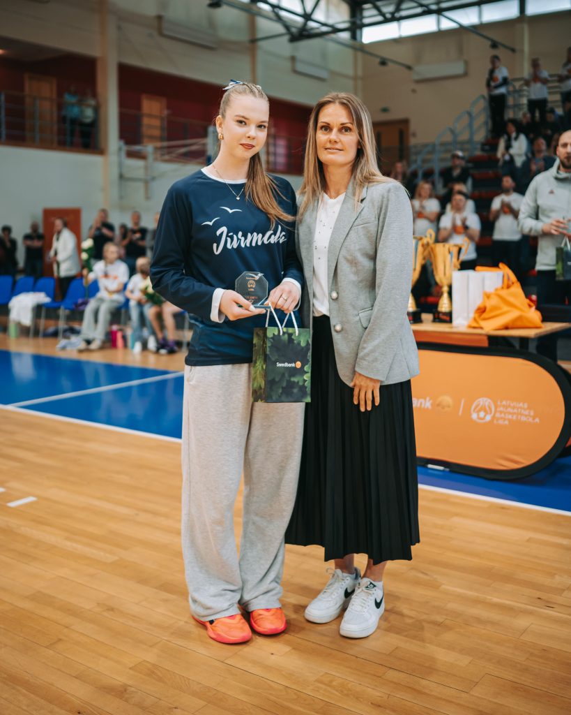 Bronza meitenēm basketbolā U16